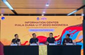 Marsal Masita Direktur Marketing PSSI sekaligus Head of Marketing and Commercial LOC Piala Dunia U-17 2023 saat konpers di Surabaya, Jumat (17/11/2023). Foto: Meilita suarasurabaya.net