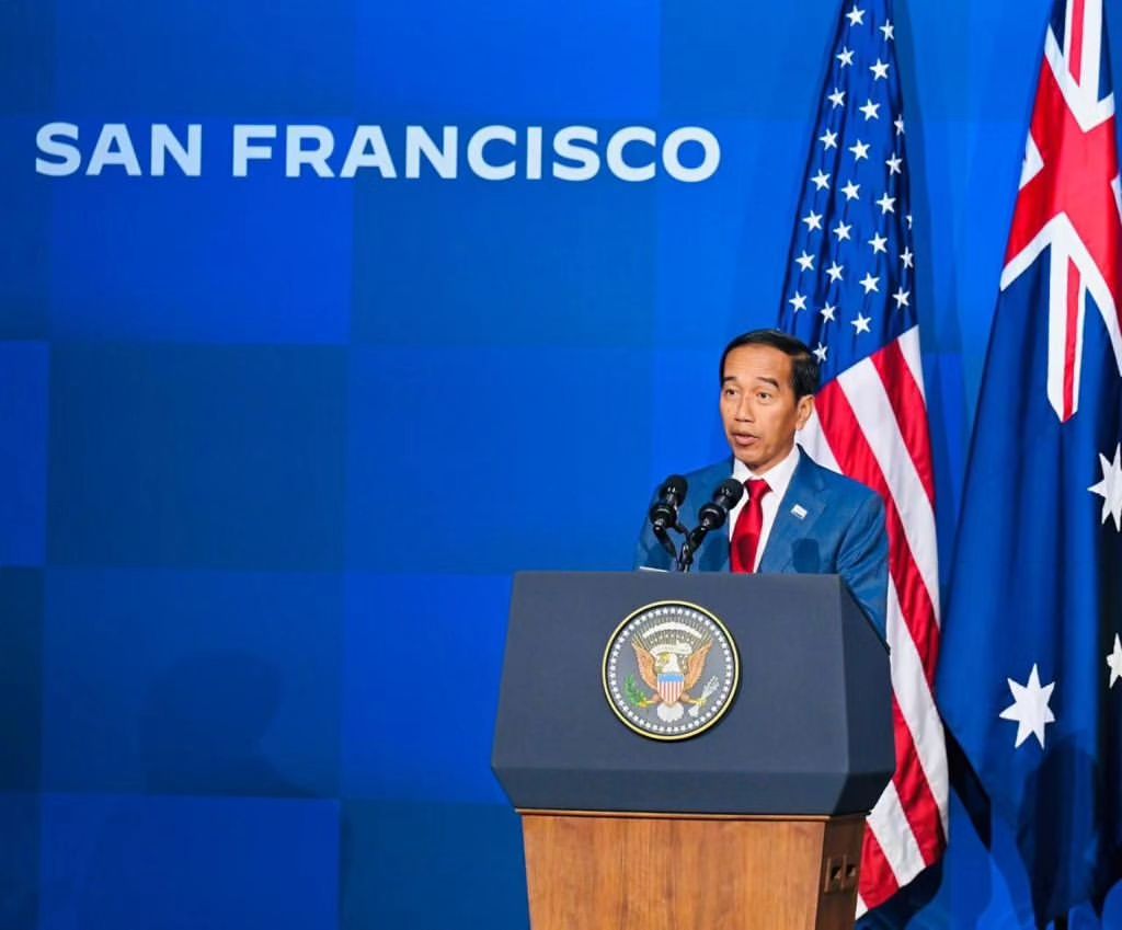 Jokowi Presiden saat menyampaikan pidato pada pertemuan para pemimpin negara dalam The Indo-Pacific Economic Framework for Prosperity (IPEF) di Moscone Center, San Francisco, Amerika Sertikat, Kamis (16/11/2023) waktu setempat. Foto: Instagram @jokowi