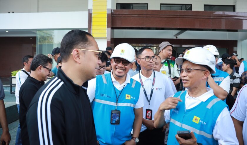 Eri Cahyadi apresiasi PT PLN (Persero) atas dukungannya dalam menghadirkan listrik tanpa kedip selama pertandingan FIFA World Cup U17 di Stadion Gelora Bung Tomo. Foto: PLN