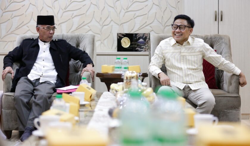 Muhaimin Iskandan Cawapres Nomor Urut 1 menerima perwakilan Alumni GMNI, Jumat (24/11/2023), di Jakarta. Foto: istimewa