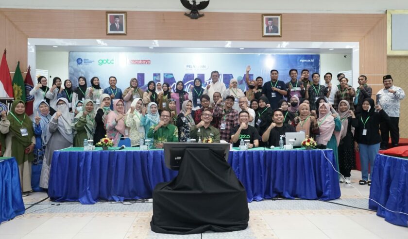 Majelis Pemberdayaan Masyarakat (MPM) Pimpinan Pusat (PP) Muhammadiyah mendorong kemajuan Usaha Mikro Kecil dan Menengah (UMKM) dengan penjualan digital. Foto: UM Surabaya