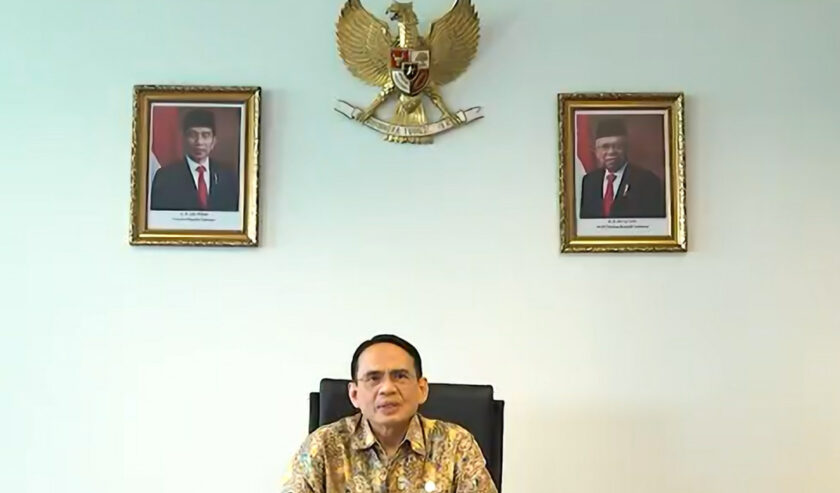 Agusman Kepala Eksekutif Pengawas Lembaga Pembiayaan, Perusahaan Modal Ventura, Lembaga Keuangan Mikro dan Lembaga Jasa Keuangan (PVML) OJK saat menyampaikan sambutan secara virtual dalam acara Forum Penguatan Audit Internal Sektor Industri Keuangan Nonbank di Jakarta, Kamis (12/10/2023). Foto: Antara