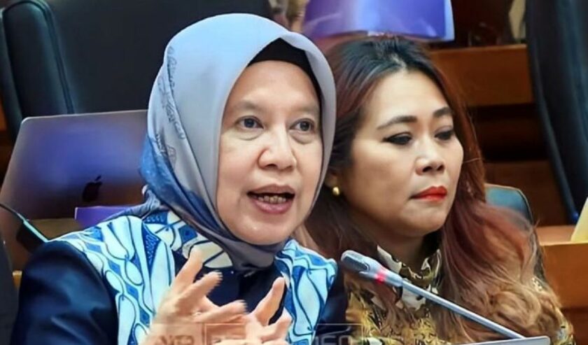 Tangkapan layar - Prof Adi Utarini Peneliti sekaligus Guru Besar Fakultas Kedokteran, Kesehatan Masyarakat dan Keperawatan UGM menyampaikan pemaparan terkait nyamuk wolbachia dalam Rapat Kerja Komisi IX DPR RI diikuti dalam jaringan di Jakarta, Selasa (28/11/2023). Foto: Youtube Komisi IX DPR RI Channel