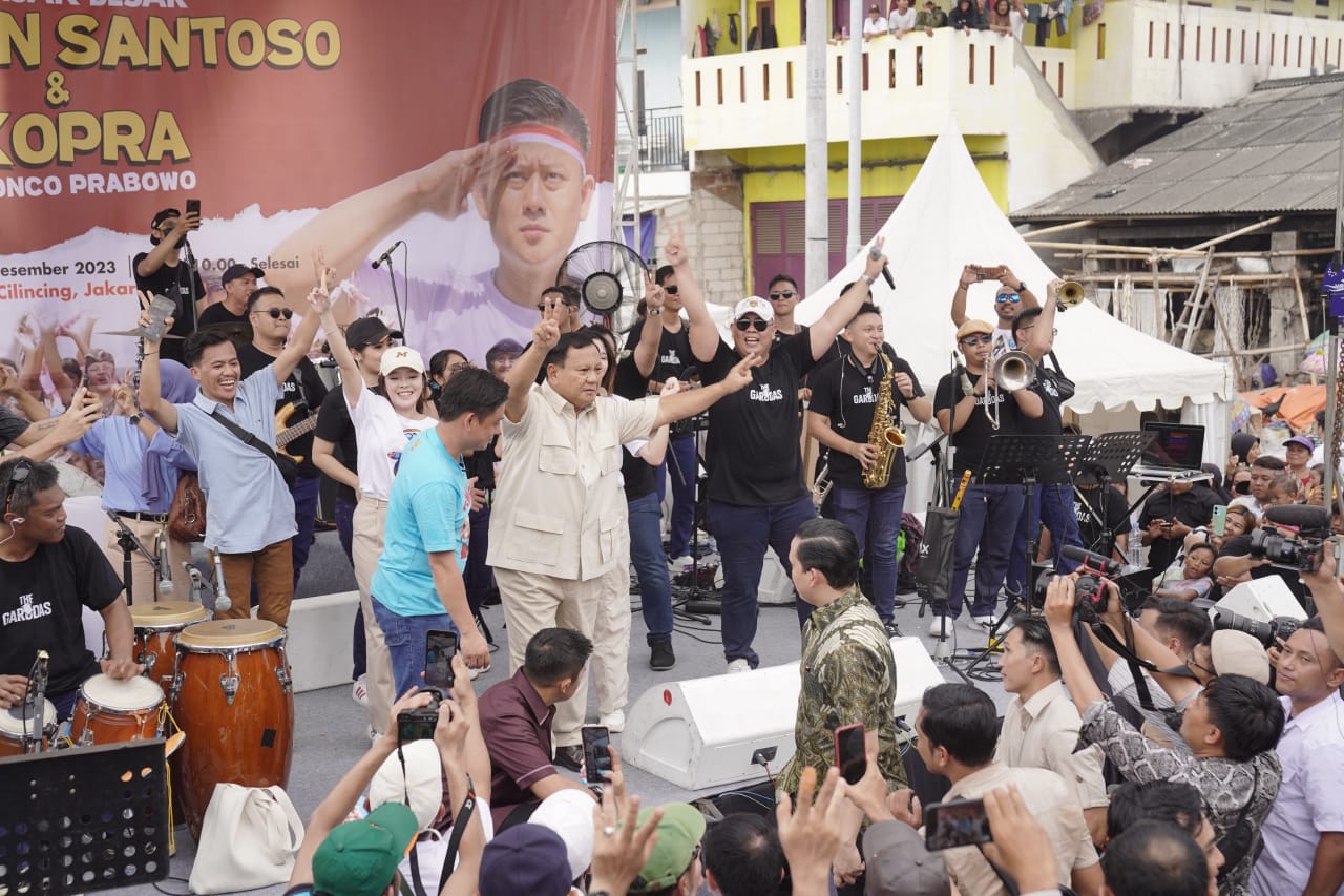 Prabowo Sapa Nelayan di Pesisir Pantai Cilincing Jakarta Utara