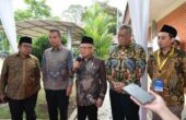 Ma'ruf Amin Wakil Presiden memberikan keterangan kepada wartawan di Depok, Jawa Barat, Selasa (5/12/2023). Foto; BPMI Setwapres
