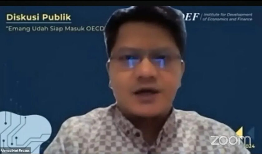 Ahmad Heri Firdaus Peneliti Pusat Industri Perdagangan dan Investasi Institute for Development of Economics and Finance (Indef) dalam diskusi publik secara virtual di Jakarta, Kamis (29/2/2024). Foto: Antara