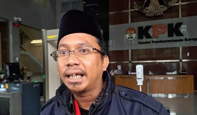 Ahmad Muhdlor Ali Bupati Sidoarjo memberikan keterangan kepada wartawan di Gedung Merah Putih KPK, Jakarta Selatan, Jumat (16/2/2024). Foto: Antara