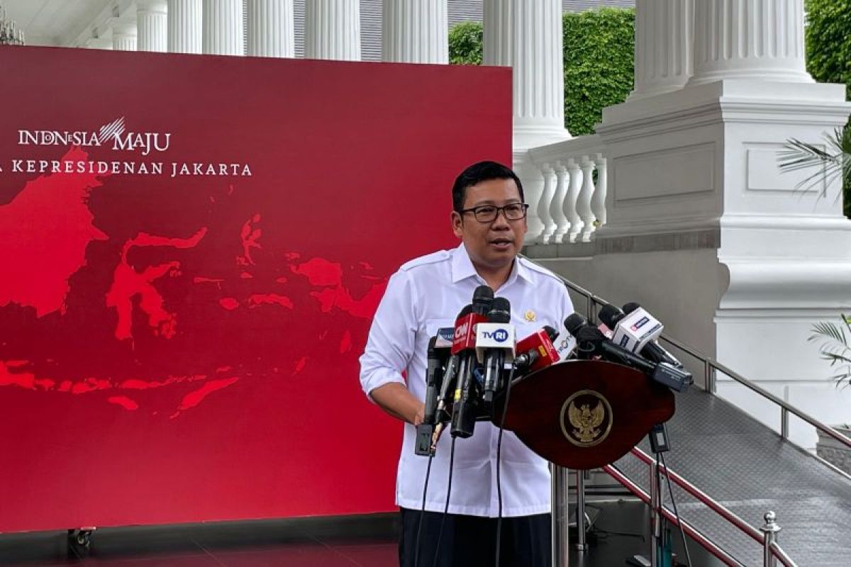 Arief Prasetyo Kepala Badan Pangan Nasional (Bapanas) saat menyampaikan pemaparan terkait persediaan beras nasional untuk kebutuhan Januari-Februari 2024 di Istana Merdeka Jakarta, Kamis (18/1/2024). Foto : Antara