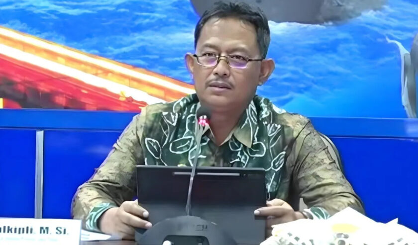 Kepala BPS Provinsi Jatim Zulkipli saat menyampaikan Berita Resmi Statistik di Surabaya, Kamis (1/2/2024). fOTO: Antara
