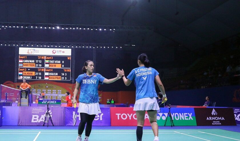 Febriana Dwipuji Kusuma/Amalia Cahaya Pratiwi Ganda putri Indonesia, saat berlaga di babak 16 besar Thailand Masters 2024 di Bangkok, Kamis (1/2/2024). Foto: Antara