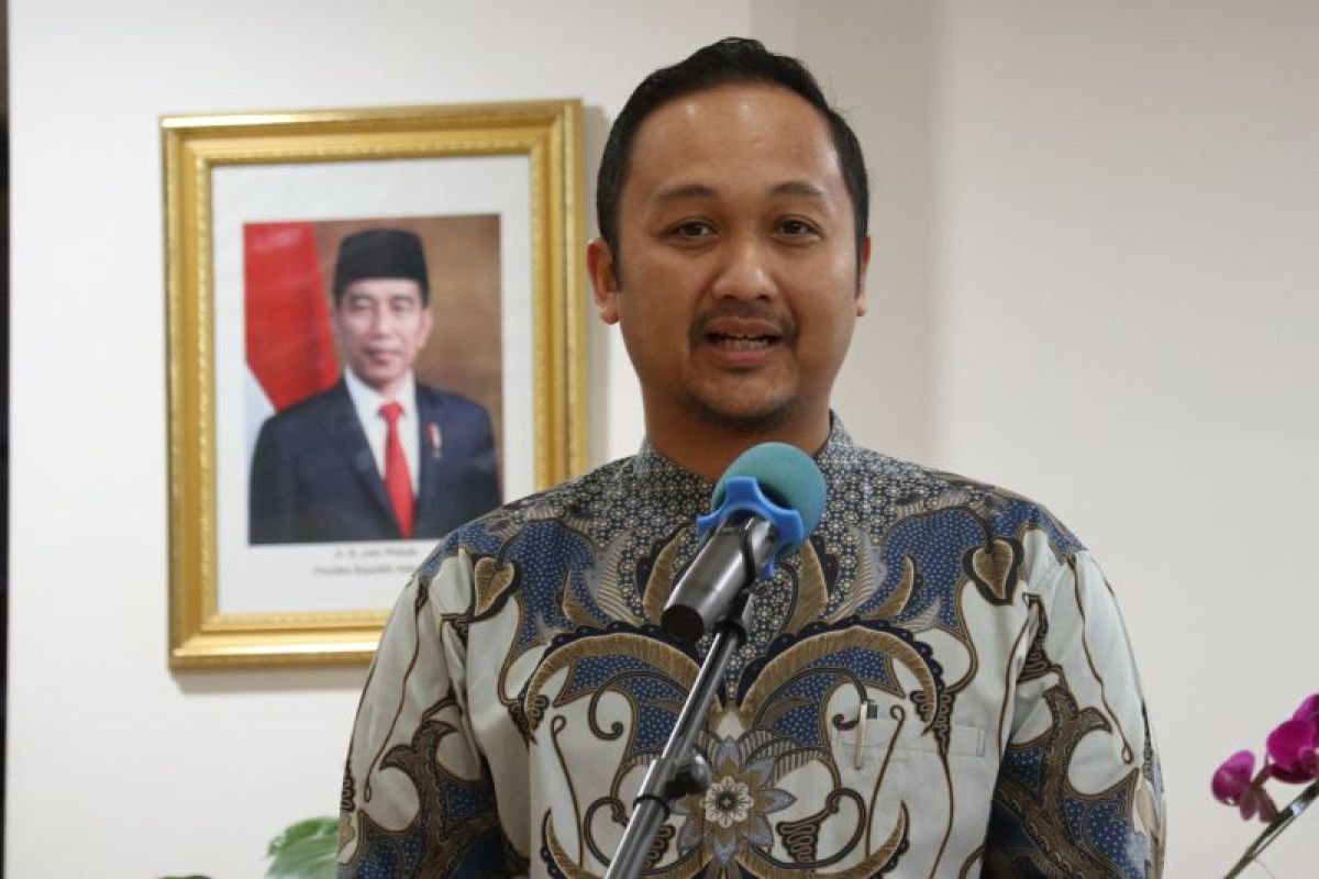 Widya Airlangga Koordinator Fungsi Protokol dan Konsuler Kedutaan Besar Republik Indonesia (KBRI) Beijing di KBRI Beijing, China pada Sabtu (24/02/2024) Foto : Antara