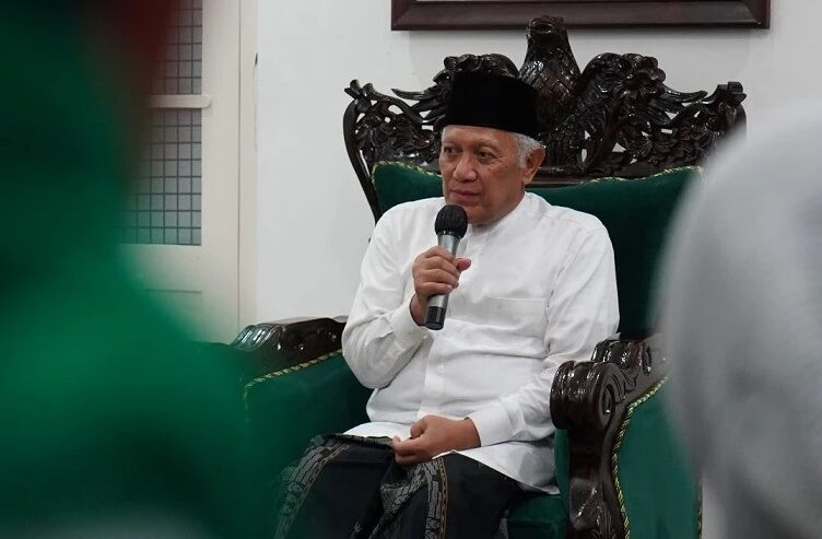 KH Abdul Hakim Mahfudz Pengasuh Pondok Pesantren Tebuireng, Jombang. Foto: NU Online