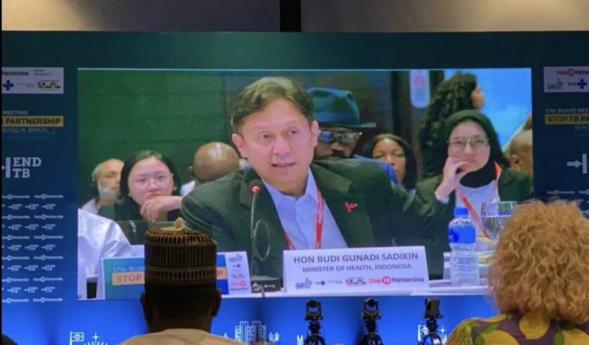 Budi Gunadi Sadikin Menteri Kesehatan RI saat menyampaikan pernyataan Indonesia dalam agenda Stop TB Partnership (STP) Board Meeting ke-37 yang berlangsung di Kota Brasilia, Brasil, Jumat (9/2/2024). Foto: Antara