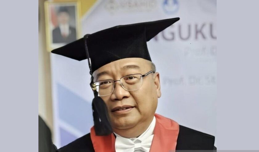 Prof. Dr. St. Laksanto Utomo, S.H., M.H. Ketua Umum Asosiasi Pengajar Hukum Adat (APHA) Guru Besar Universitas Bhayangkara Jakarta Raya (Ubhara Jaya). Foto : Antara