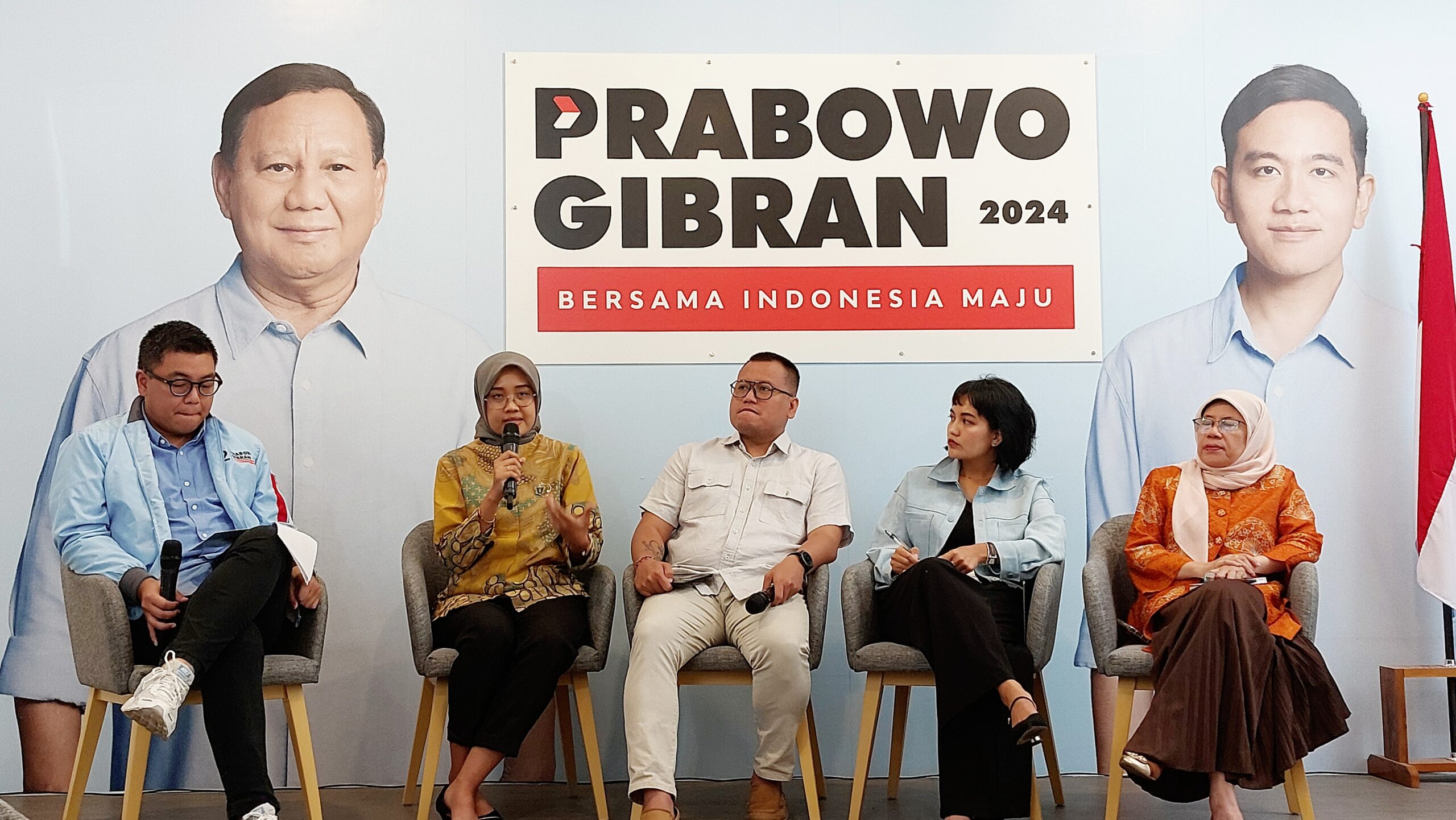 TKN Prabowo-Gibran menggelar diskusi bertajuk Program Makan Siang Gratis dan Implementasinya di Indonesia', di Media Center TKN, Jakarta, Sabtu (3/2/2024). Foto: Farid suarasurabaya.net