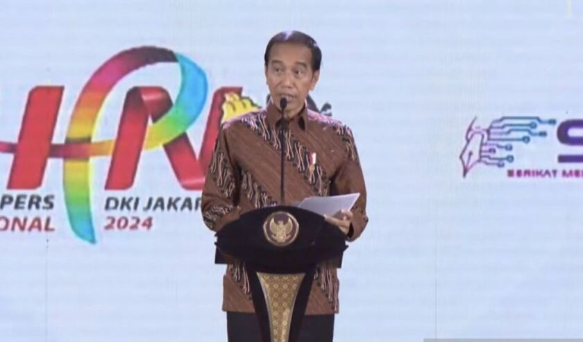 Joko Widodo Presiden saat berpidato dalam acara Puncak Peringatan Hari Pers Nasional (HPN) 2024 di Econventional Hall Ecopark Pancol, Jakarta, Senin (20/2/2024). Foto : Antara