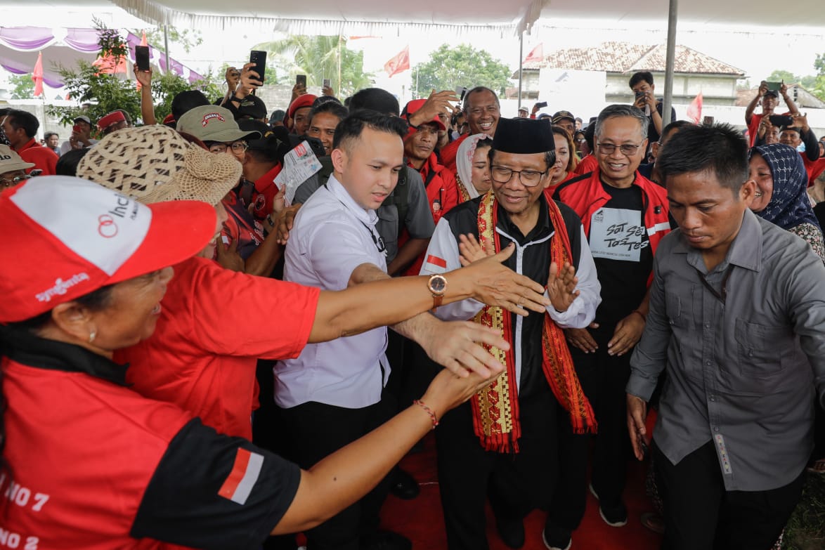 Mahfud MD cawapres nomor urut 3 dalamn kunjungan ke Seputih Banyak, Kabupaten Lampung Tengah, Provinsi Lampung pada Rabu (31/1/2023). Foto: Istimewa