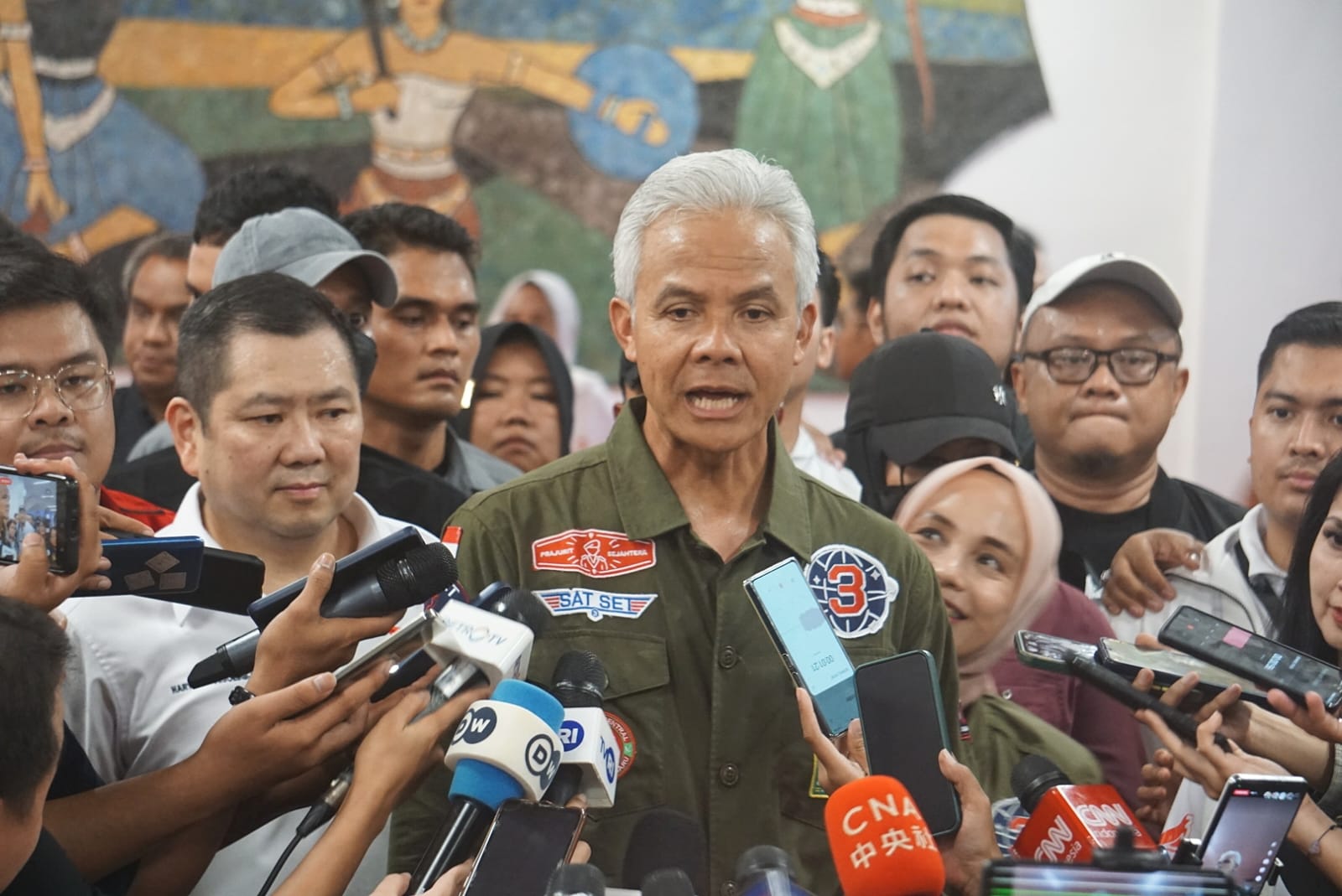 Ganjar Pranowo saat di GBK dalam kampanye akbar hajatan rakyat, Sabtu (3/2/2024). Foto : Faiz Fadjarudin suarasurabaya.net