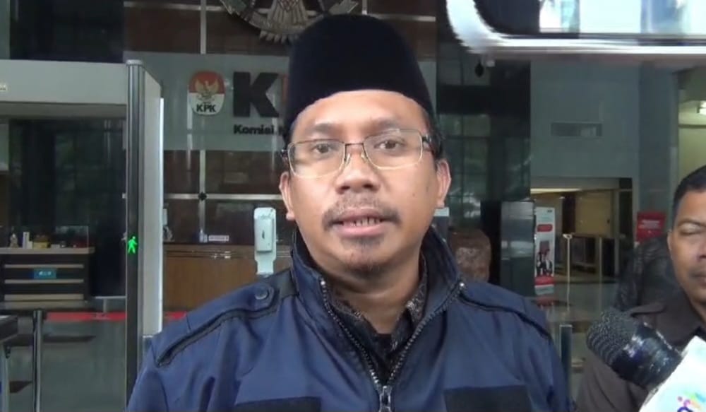 Ahmad Muhdlor Ali Bupati Sidoarjo, di Gedung Merah Putih Komisi Pemberantasan Korupsi (KPK), Jakarta Selatan, Jumat (16/2/2024). Foto: Farid Kusuma suarasurabaya.net