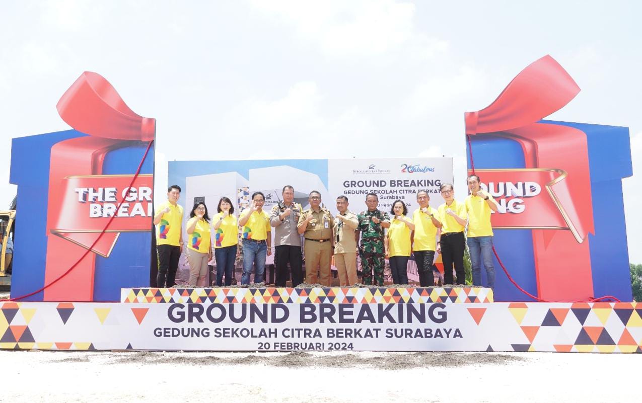 Sekolah Citra Berkat (SCB) Surabaya menghadirkan berbagai fasilitas di ground breaking gedung, sebagai upaya untuk menunjang prestasi siswa, Nortwest Citraland Utara Surabaya, Selasa (20/2/2024). Foto: Sekolah Citra Berkat Surabaya