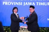 Destry Damayanti Deputi Gubernur Senior Bank Indonesia (BI) waktu melantik Erwin Gunawan Hutapea sebagai Kepala Perwakilan Bank Indonesia Provinsi Jawa Timur, Kamis (22/2/2024). Foto: Humas BI Jatim.