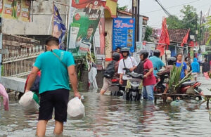 Banjir di Jalan Jend S Parman Waru