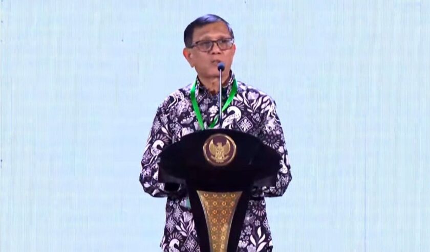 Hendry Ch Bangun Ketua Umum Persatuan Wartawan Indonesia (PWI) Pusat berbicara dalam Perayaan Puncak Peringatan Hari Pers Nasional 2024 di Jakarta, Selasa (20/2/2024). Foto : Antara