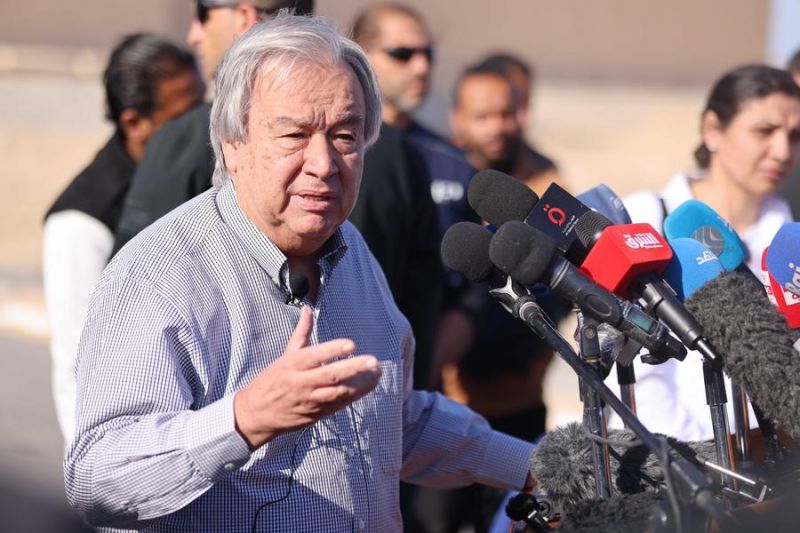 Antonio Guterres Sekretaris Jenderal Perserikatan Bangsa-Bangsa (PBB) dalam konferensi pers di perbatasan Rafah sisi Mesir pada Sabtu (23/3/2024). Foto: Xinhua