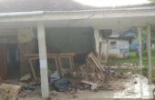 Kondisi rumah terdampak gempa di wilayah Bawean, Kabupaten Gresik Jawa Timur, Jumat (22/3/2024). Foto: BNBP