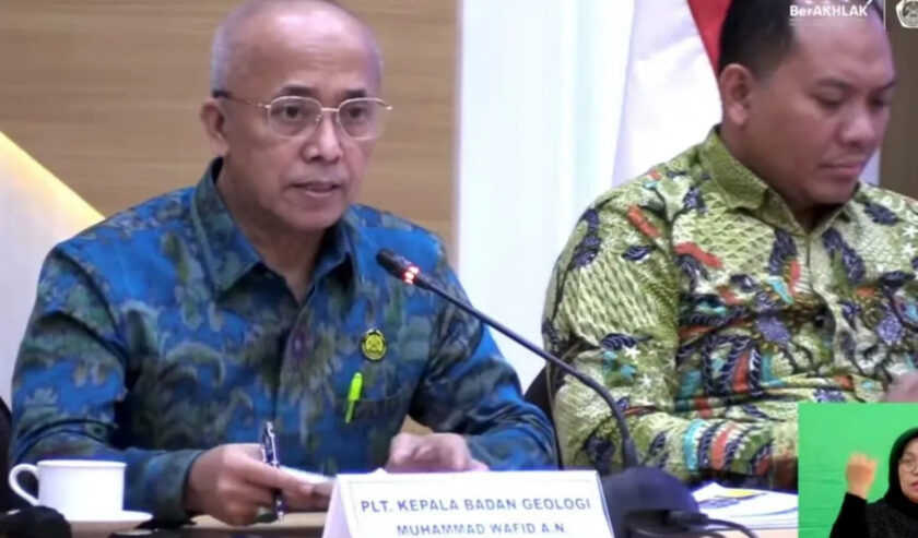 Muhammad Wafid Kepala Badan Geologi Kementerian ESDM (kiri). Foto: Antara