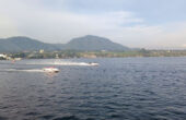 Pembalap F1 Powerboat Danau Toba 2024 menjajal sirkuit menjelang free practice, Jumat (1/3/2024). foto: Antara