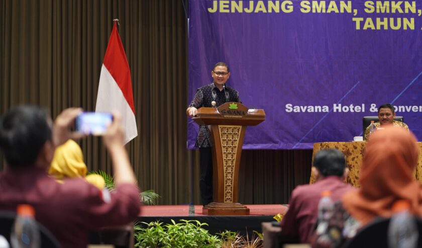 Aries Agung Paewai Kepala Dinas Pendidikan (Dindik) Provinsi Jawa Timur. Foto: Dindik Jatim