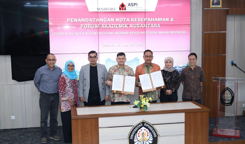 Penandatanganan nota kesepahaman antara Otorita Ibu Kota Nusantara dan Asosiasi Sekolah Perencanaan Indonesia, Universitas Diponegoro, Semarang pada Jumat, (8/3/2024). Foto: Humas Otorita IKN