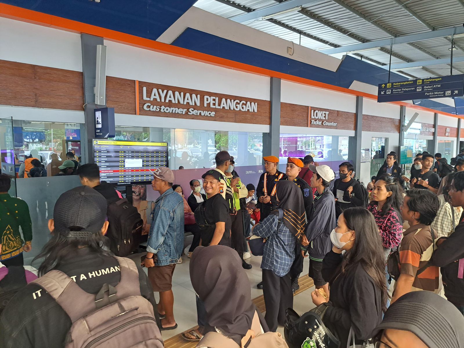 Banjir Semarang, 3 Kereta Api Batal Berangkat dari Stasiun Surabaya Pasarturi