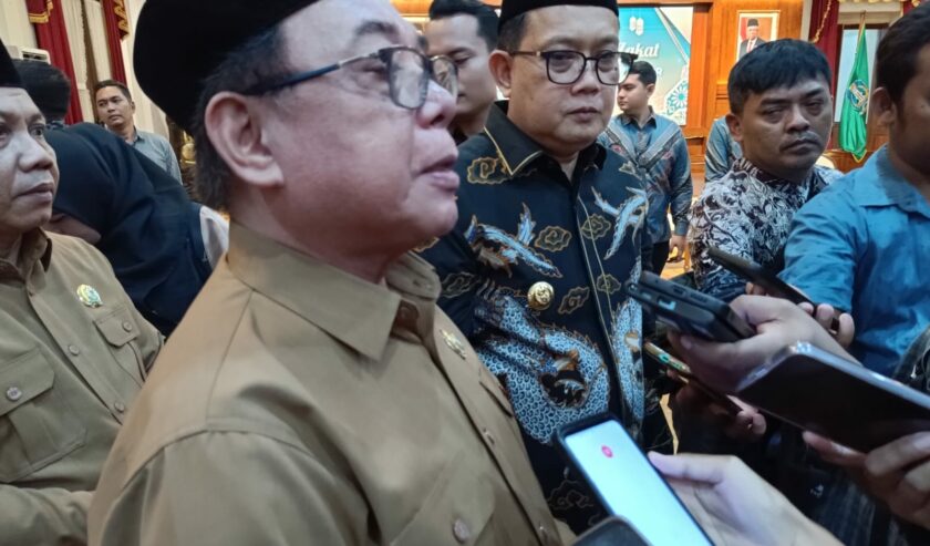 Ali Maschan Moesa Ketua Badan Amil Zakat Nasional (Baznas) Jawa Timur saat berada di Gedung Negara Grahadi, Surabaya, Minggu (17/3/2024). Foto: Risky suarasurabaya.net