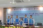 Jasa Marga memastikan kesiapan fasilitas tol jelang mudik lebaran dalam konferensi pers di Kantor Jasa Marga, Plaza Tol Satelit, Surabaya, Selasa (26/3/2024). Foto: Risky suarasurabaya.net