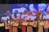 Enam pemenang yang dirias kepala OPD, dinas hingga camat menang beauty class Bank Jatim QRIS Ramadan Vaganza, Jumat (29/3/2024). Foto: Meilita suarasurabaya.net