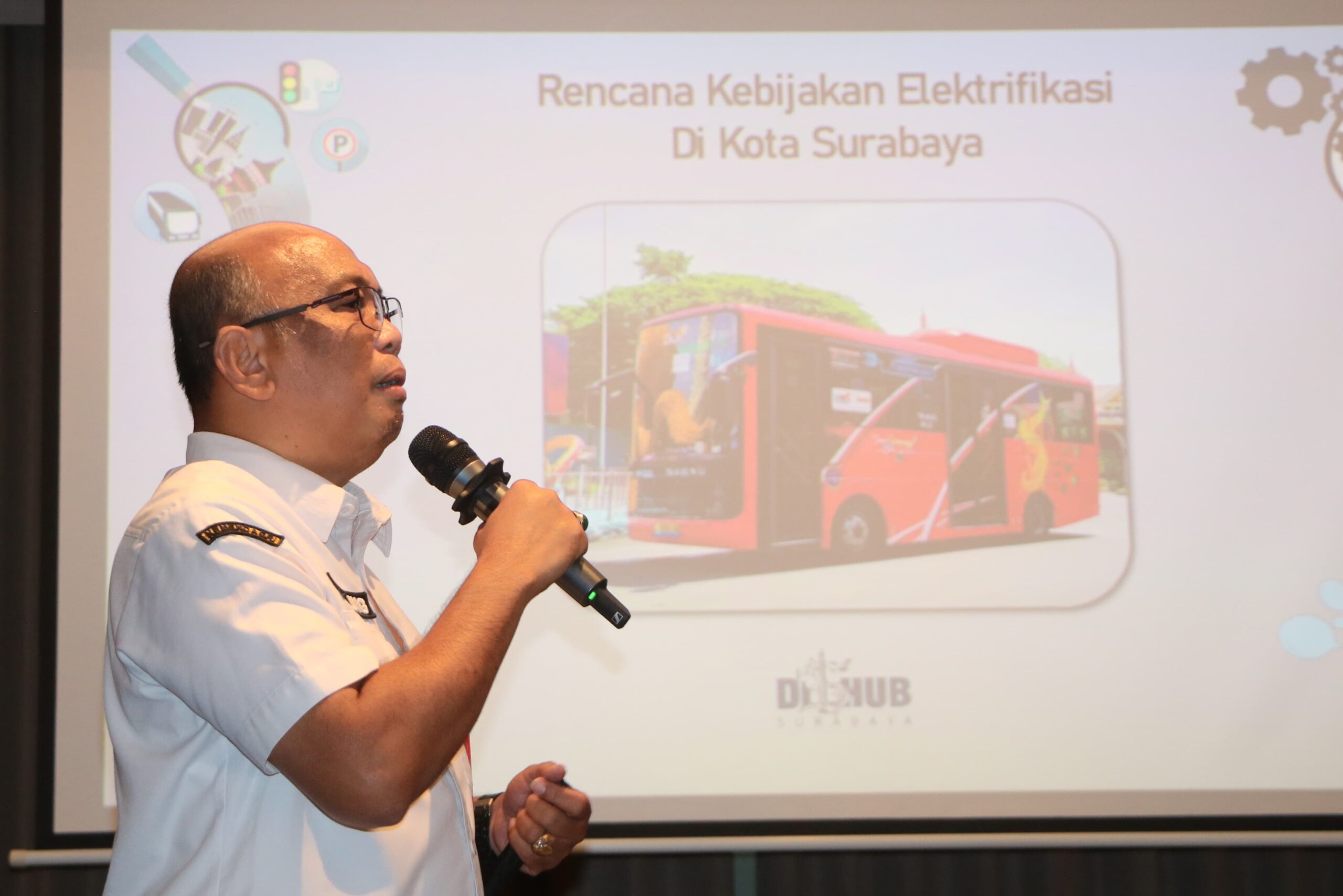 Tundjung Iswandaru Kepala Dinas Perhubungan (Dishub) Kota Surabaya