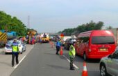 Kecelakaan di KM 58 + 600 arah Jakarta Ruas Jalan Tol Jakarta-Cikampek