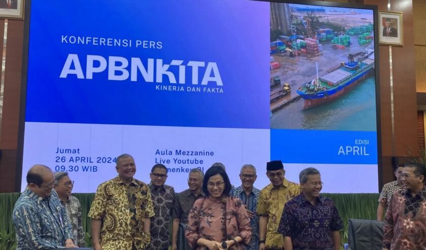 Konferensi pers APBN KiTa di Kementerian Keuangan, Jakarta, Jumat (26/4/2024). Foto: Antara