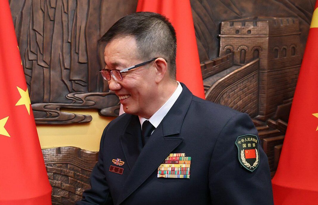 Admiral Dong Jun Menteri Pertahanan China