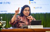 Sri Mulyani Menteri Keuangan menyampaikan keterangan saat konferensi pers APBN KiTa edisi April 2024 di Jakarta, Jumat (26/4/2024). Foto: Kemenkeu