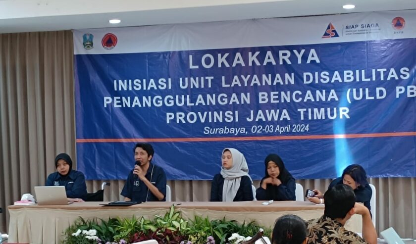 Lokakarya pengenalan dan inisiasi Unit Layanan Disabilitas Penanggulangan Bencana (ULD-PB) Jatim di Surabaya, Selasa (2/4/2024). Foto: Risky suarasurabaya.net