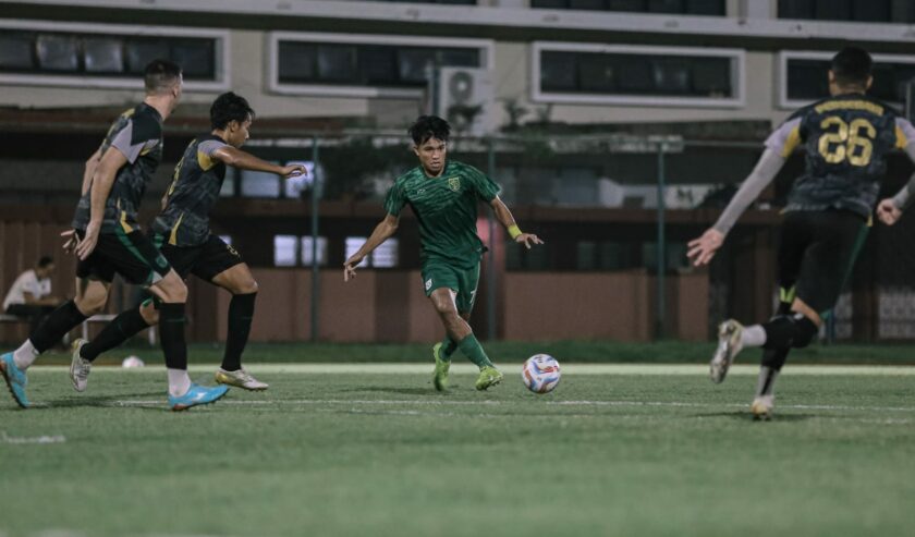 Gelaran internal game Persebaya sebagai persiapan untuk menghadapi laga lanjutan Liga 1. Foto: Persebaya