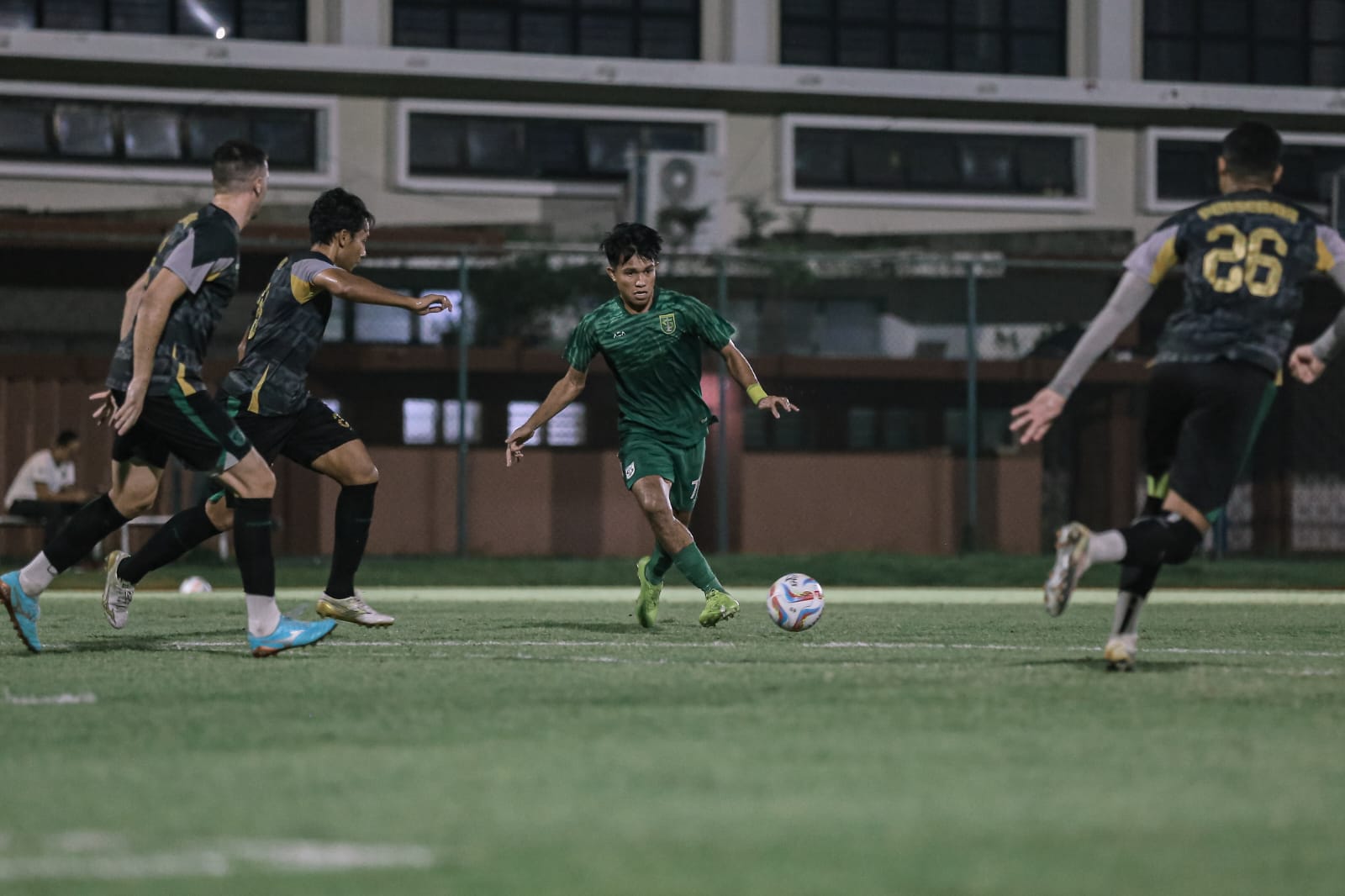 Gelaran internal game Persebaya sebagai persiapan untuk menghadapi laga lanjutan Liga 1. Foto: Persebaya