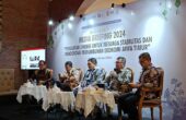 Pemaparan materi dalam penguatan sinergi untuk menjaga stabilitas dan mendorong pertumbuhan ekonomi Jatim yang diadakan oleh Bank Indonesia Jatim di Surabaya, Senin (22/4/2024). Foto: Risky suarasurabaya.net