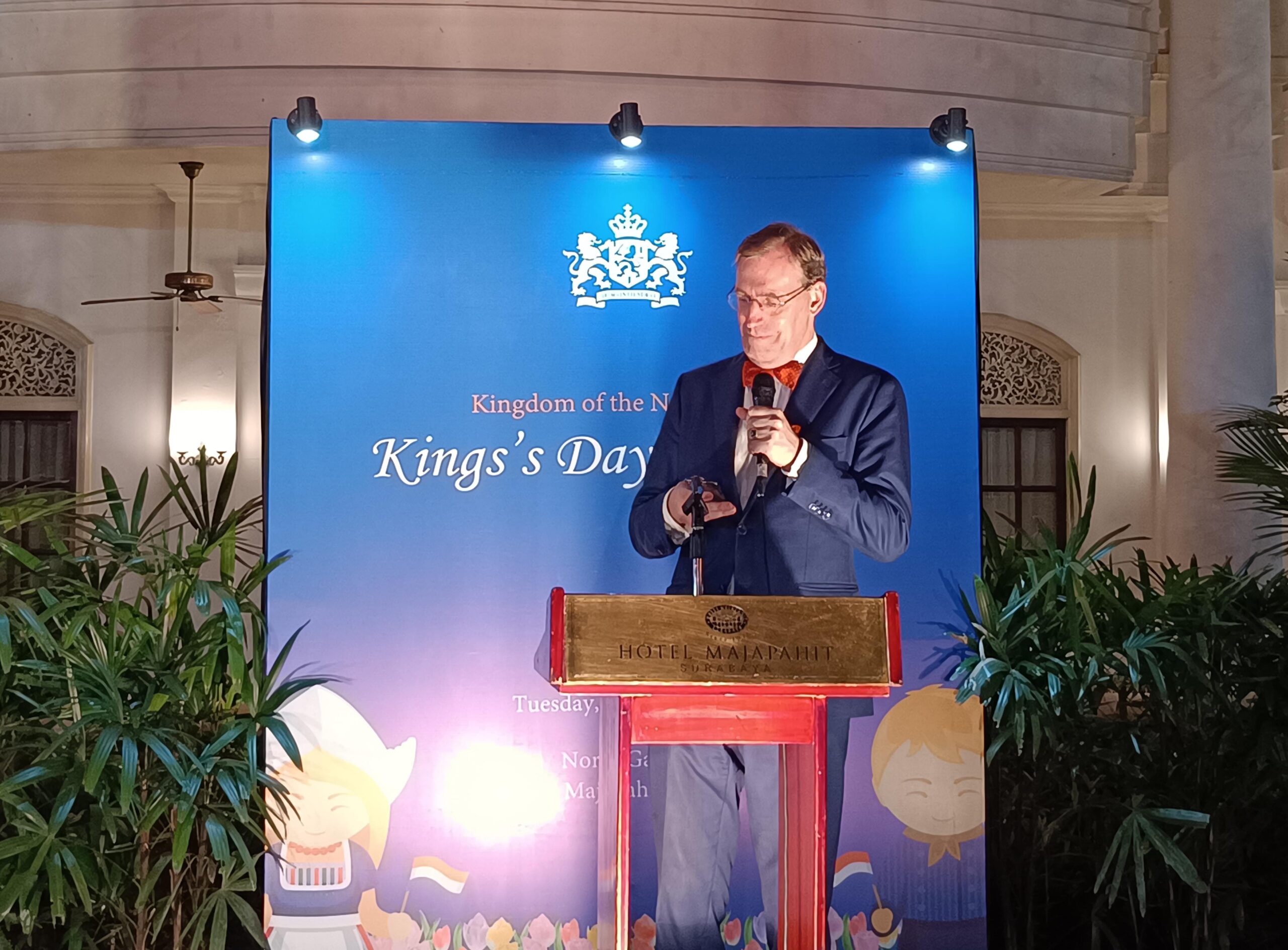 ulang-tahun-willem-alexander-raja-belanda-di-surabaya-suara-surabaya