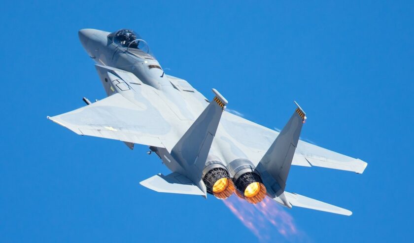 Jet tempur F-15 Eagle