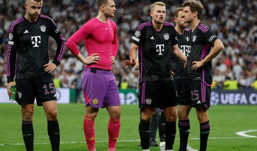 Thomas Tuchel Pelatih Bayern Muenchen menyesali blunder fatal yang dilakukan Manuel Neuer saat timnya gagal ke final Liga Champions usai kalah 1-2 (agregat 3-4) dari Real Madrid di Santiago Bernabeu, Kamis (9/5/2024). Foto: Reuters