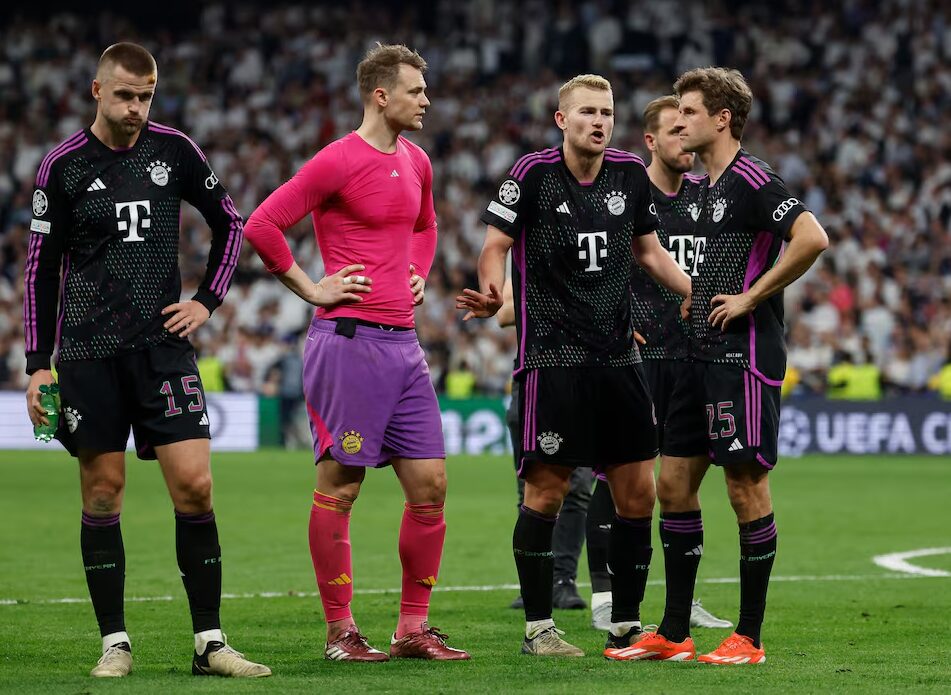 Thomas Tuchel Pelatih Bayern Muenchen menyesali blunder fatal yang dilakukan Manuel Neuer saat timnya gagal ke final Liga Champions usai kalah 1-2 (agregat 3-4) dari Real Madrid di Santiago Bernabeu, Kamis (9/5/2024). Foto: Reuters